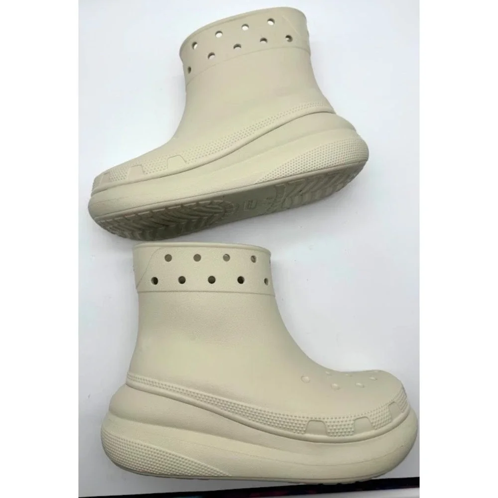 Crocs Crush Rain Boot Bone Women's M7 W9 Waterproof Platform Ankle Boots C21